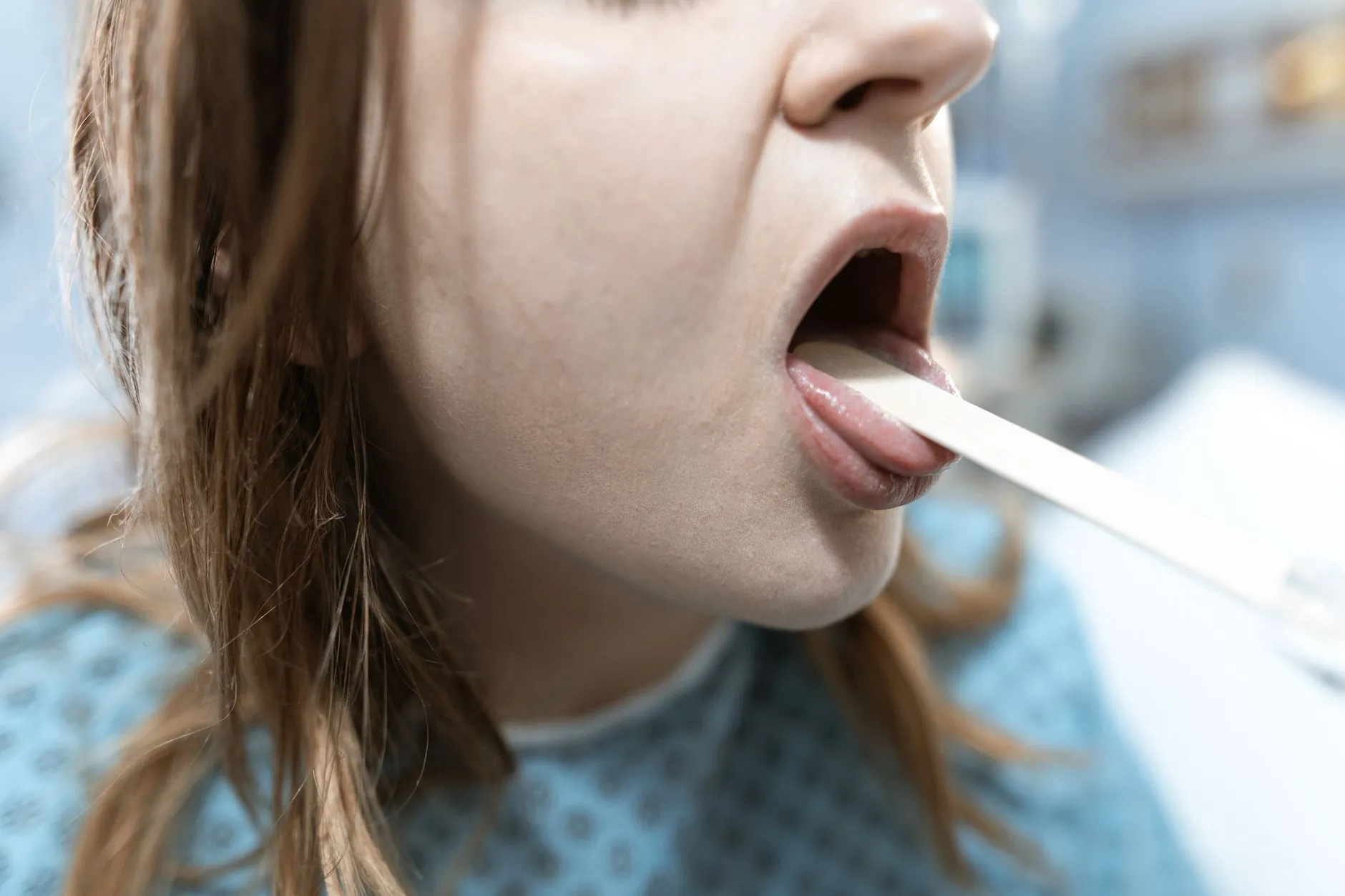 工业读码器与RFID读写设备选型对比：易码当先产品技术参数解析
